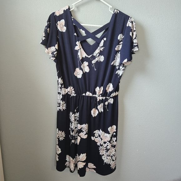 Maurices Medium Blue Floral Stretchy Summer Dress - Picture 4 of 6